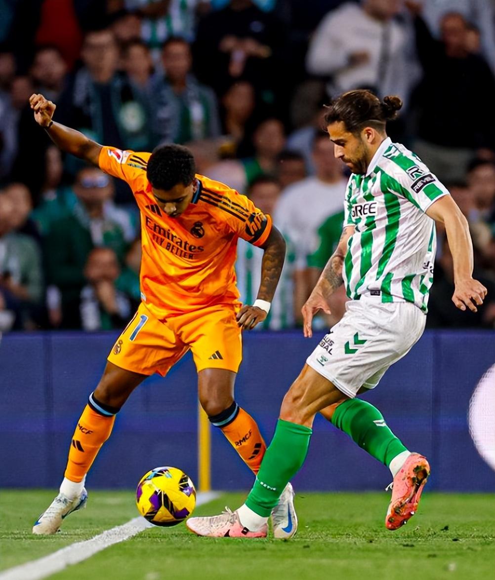 华体会体育-包含切尔西险胜莱比锡，德布劳内补时绝平西甲的词条