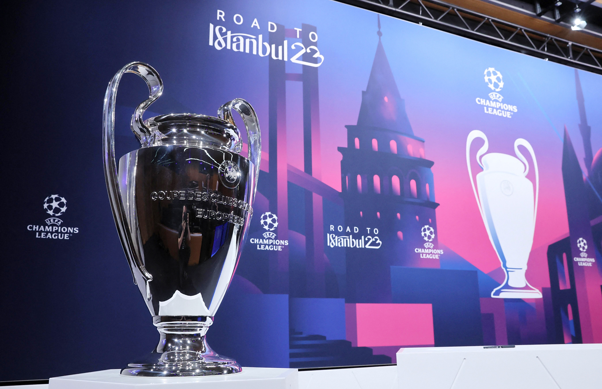 华体会登录-曼城轻取那不勒斯，凯恩乌龙送礼德甲